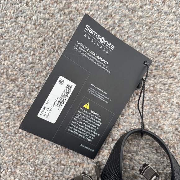 NWT Samsonite classic leather slim backpack - black - Picture 11 of 11